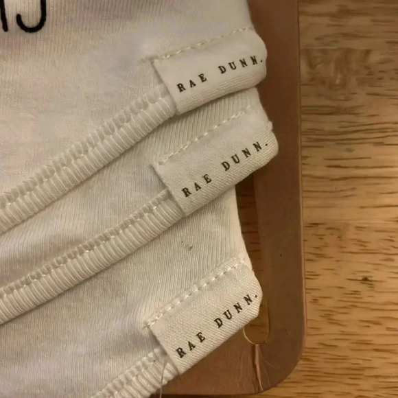 NEW Rae Dunn Baby Set of 3 Holiday Christmas Bandana Bibs - Picture 4 of 8